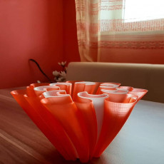 Picture of print of Clover Vase (multi-piece vase-mode print!)