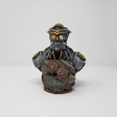 Picture of print of Bloodhound-Bust from "Apex Legends" (Support Free Model)