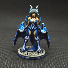 Picture of print of Succubus & human 'Izzy' - 2 Models - PRESUPPORTED - Hell Hath No Fury - 32mm scale