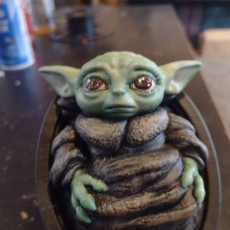 Picture of print of Baby Yoda from Star Wars (support free figure)