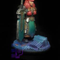 Picture of print of Dwarf warrior girl with great sword
