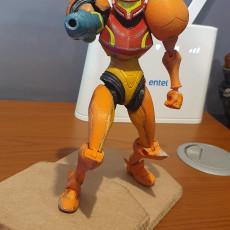 Picture of print of Samus from Metroid - Articulated Figure