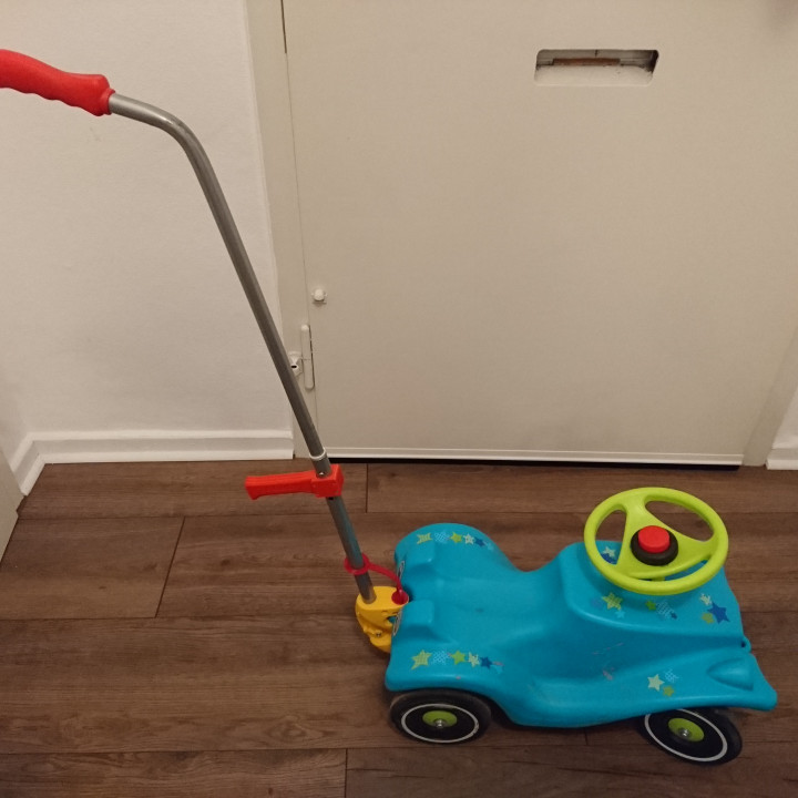 Toddly, the Bobby Car handle for toddlers