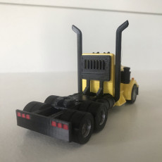 Picture of print of Keny W900 DayCab 1/64 scale