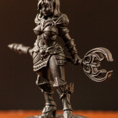 Picture of print of Emerald - Female Wizard - 32mm - DnD