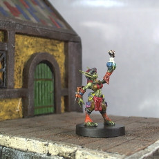 Picture of print of Alchemist - Goblin Female Artificer - PRESUPPORTED - 32mm scale