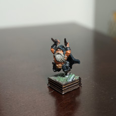 Picture of print of Kogan The Raider [PRE-SUPPORTED] Dwarf Rogue