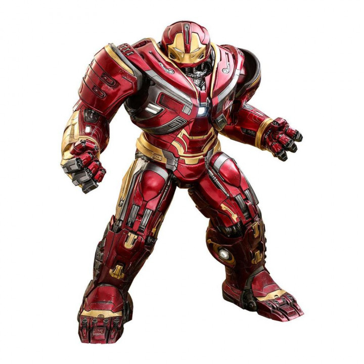 Avengers: Infinity War - Hulk wears the Hulkbuster armour