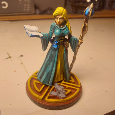 Picture of print of Sorceress (pre-supported)