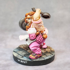 Picture of print of Mimma The Melee Housewife [PRE-SUPPORTED] Female Dwarf