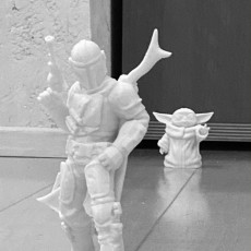 Picture of print of The Mandalorian Support Free Remix Pose 1/5