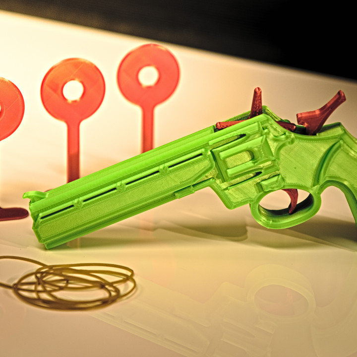 Familielid Belastingen Gedetailleerd 3D Printable 3D printed Rubber Band Gun by Marko Roolaid