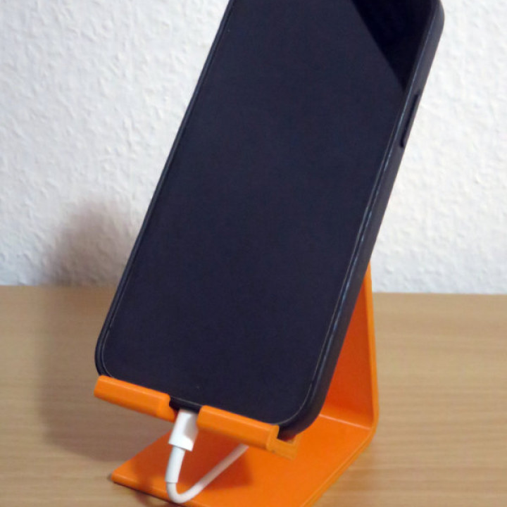 iPhone 12 pro stand