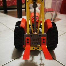 Picture of print of OpenRC Tractor Lifter 2021 edition