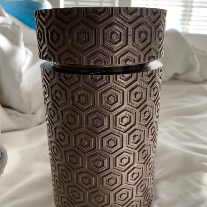 3D Printable Textured Cylinder Box by Sabrina Russell