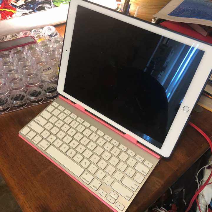 Ipad keyboard stand