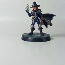 Picture of print of Salome - Female vampire hunter - 32mm - DnD -