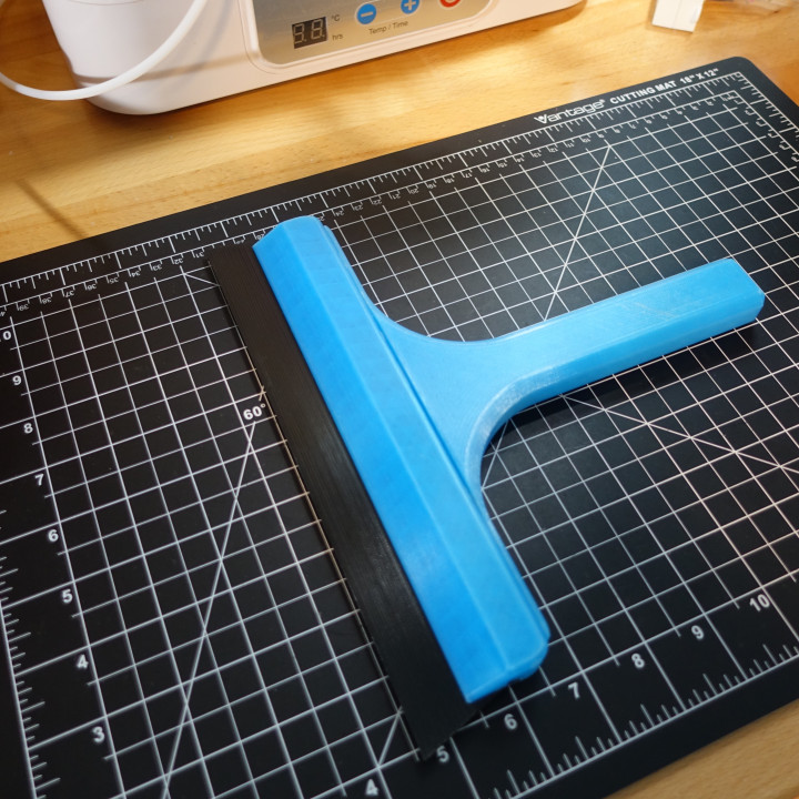 3D Printable Mini Squeegee by Devin Montes