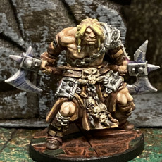Picture of print of (0001) Male human half orc barbarian with two axes