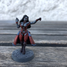 Picture of print of Mara - Vampire girl - 32mm - DnD -