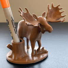 Picture of print of Moose pen holder