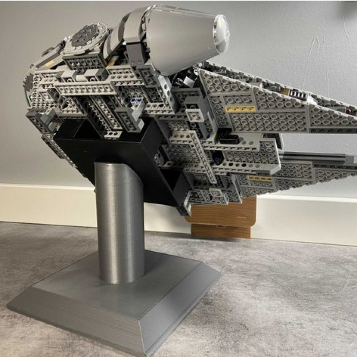 millennium falcon lego set mount