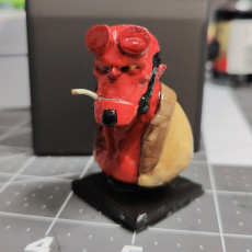 Picture of print of Hellboy bust