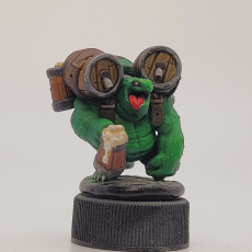 Picture of print of Tortle Barkeep Miniature - Pre-Supported
