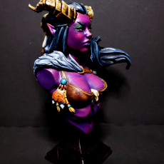 Picture of print of (Bust) Lysera, the Tiefling Druid (2 Versions)