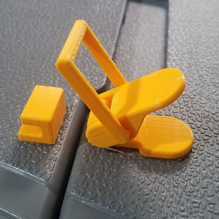 Oswald Grand aardappel 3D Printable Lever Latch With Locking System by Pulo Ortega