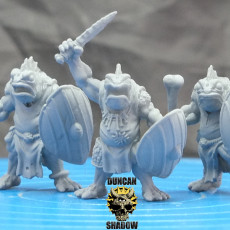 Picture of print of Koa Toa Fish folk with hand weapons (pre supported)