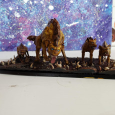 Picture of print of Hyena pack + Matriarch [pre-supported]