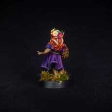 Picture of print of Dwarf Lady [PRE-SUPPORTED]