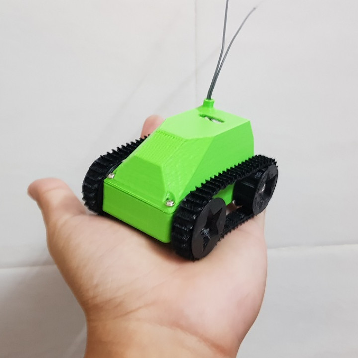 Mini tank robot v1