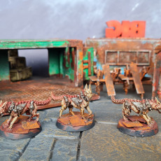 Picture of print of Guard Dogs - Frankensteins Lab - PRESUPPORTED - 32mm Scale