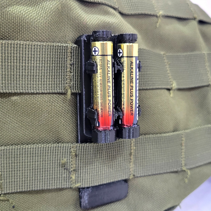 3D Printable MOLLE Webbing Mounted 2x AAA Battery Holder by Mike S