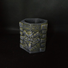 Picture of print of lizardmen dice cup