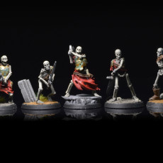 Picture of print of Skeleton Horde - Greatswords (Set of 5 x 32mm scale presupported miniatures)