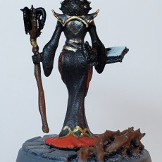 Picture of print of Twilight Witch - 32mm scale