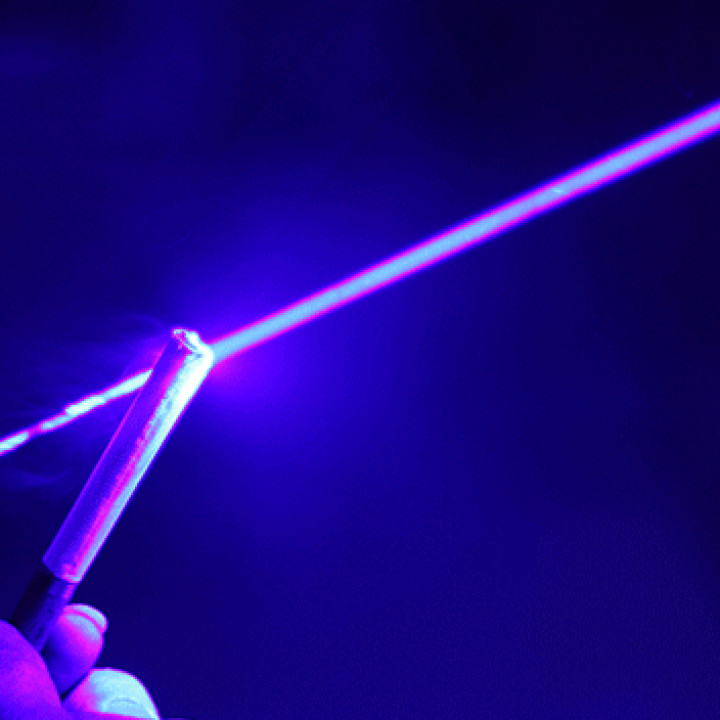 Des avancées significatives dans la qualité du faisceau pointeur laser