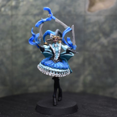 Picture of print of "Stabitha" Bladed Jester - Circus of Horrors - PRESUPPORTED - 32mm Scale