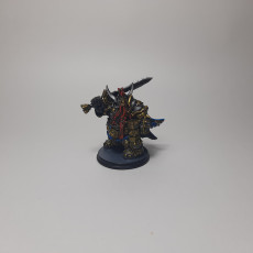 Picture of print of Dwarven Paladin (Pre-Supported)