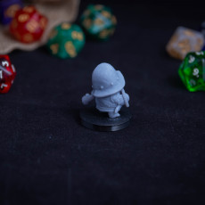 Picture of print of Owlkin Knight 1B Miniature - Pre-Supported