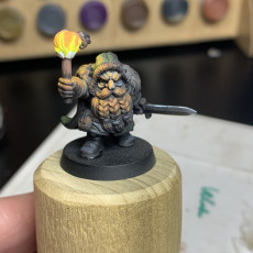 Picture of print of GH006 Heresylab - Dwarf Treasure Hunter