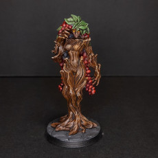 Picture of print of Coffee Ent - Female Tree Ent - Goblin Potion brewers - PRESUPPORTED - 32mm scale