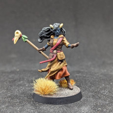 Picture of print of Tiefling Warlock - Nithlia - 28/32mm and 75mm