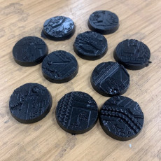 Picture of print of LegendGames Necron 32mm blasted bases round x10