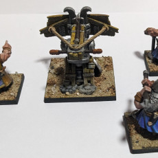 Picture of print of Dwarf Old Siege Engines - Highlands Miniatures