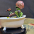 Armed alien in his bathtub with floating duck (5) (+ pre-supported version & rounded base) - SF Warhordes ET extraterrest Confrontation print image