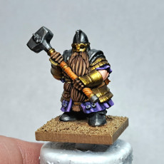 Picture of print of Dwarf Kingsguard Unit - Highlands Miniatures